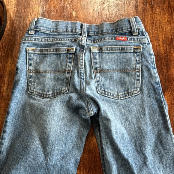 Boys wrangler jeans - Picture 3 of 4